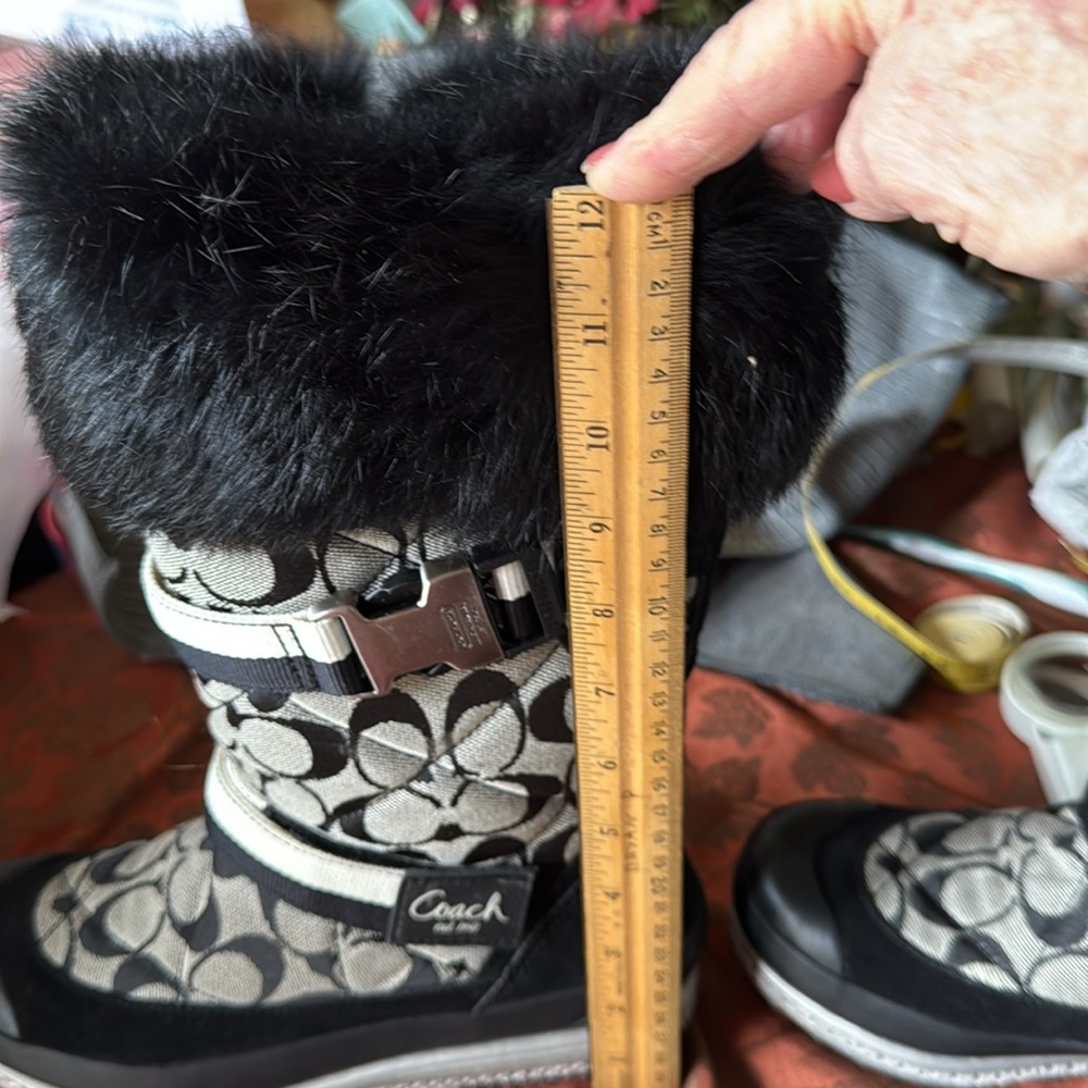 Coach Women's Black and Cream Patterned Boots Size 6.5 Price is Firm Like New - Picture 11 of 17
